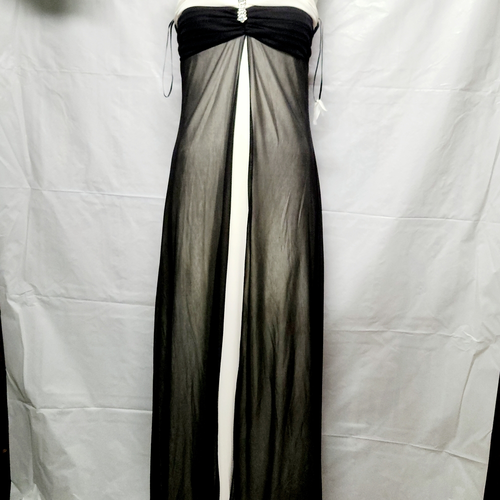 Elegant Black and White Strapless Dress